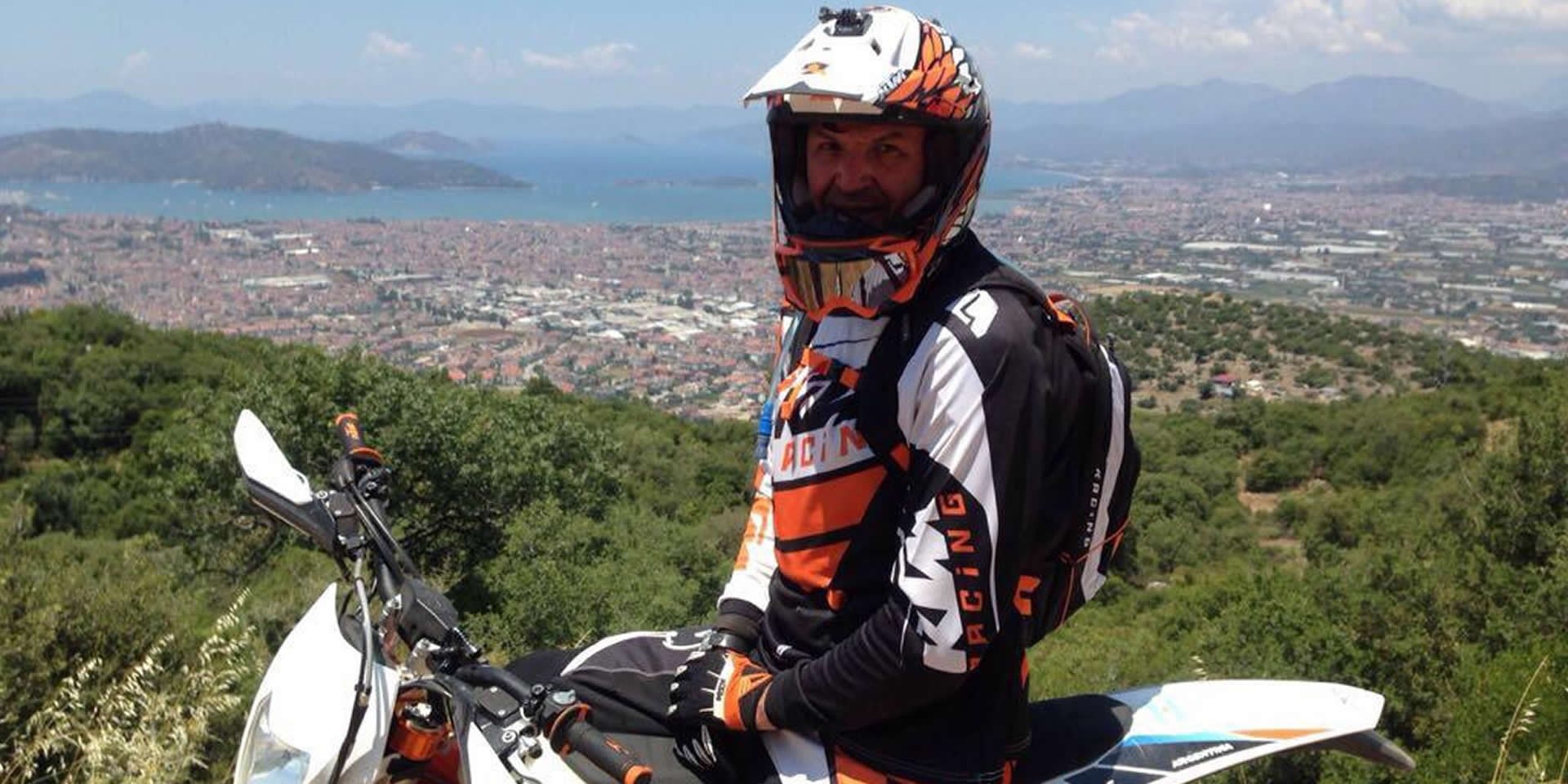 Süleyman Kocasert Aile Herşeydir Slide